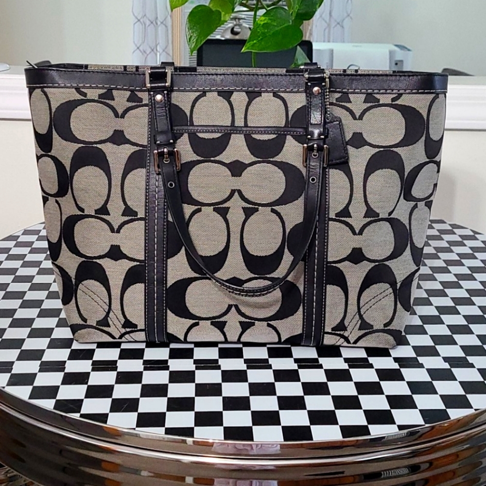 Coach Black and Gray Signature Shoulder Bag